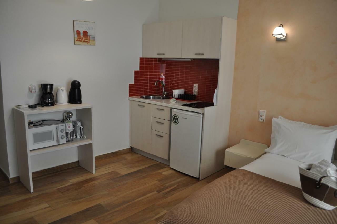 Studios Yalos Khorevtón Luaran gambar